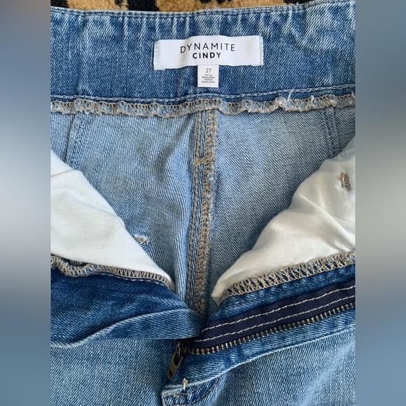 Dynamite Cindy Light Wash Jeans - Picture 4 of 4